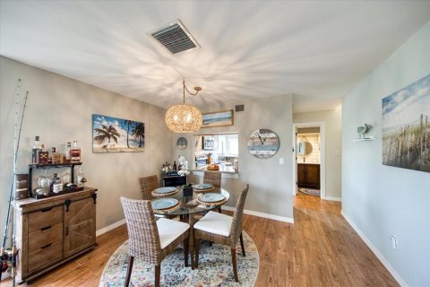 Adosado en alquiler en Tarpon Springs, Florida, 2 dormitorios, 113.34 m2 № 1869421 - foto 10
