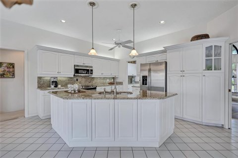 House in Nokomis, Florida 3 bedrooms, 185.9 sq.m. № 2203321 - photo 26