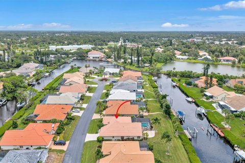 House in Nokomis, Florida 3 bedrooms, 185.9 sq.m. № 2203321 - photo 4