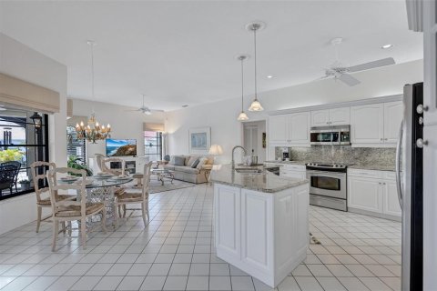 House in Nokomis, Florida 3 bedrooms, 185.9 sq.m. № 2203321 - photo 22