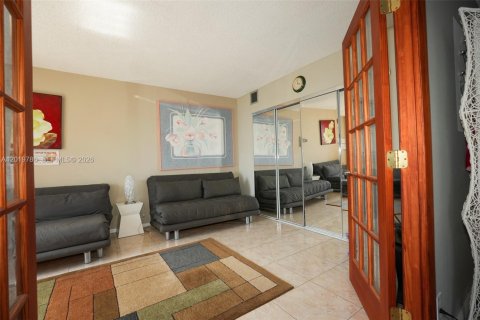 Condominio en venta en Hollywood, Florida, 2 dormitorios, 117.99 m2 № 2154939 - foto 23
