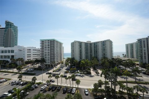 Condominio en venta en Hollywood, Florida, 2 dormitorios, 117.99 m2 № 2154939 - foto 5
