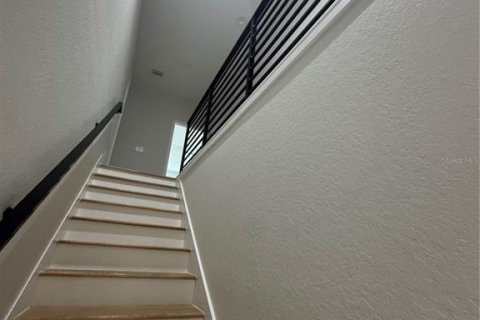 Adosado en alquiler en Tampa, Florida, 3 dormitorios, 390.38 m2 № 1825194 - foto 12