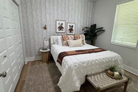Adosado en alquiler en Tampa, Florida, 3 dormitorios, 390.38 m2 № 1825194 - foto 8