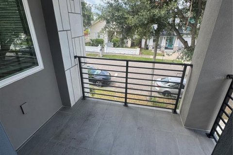 Adosado en alquiler en Tampa, Florida, 3 dormitorios, 390.38 m2 № 1825194 - foto 11