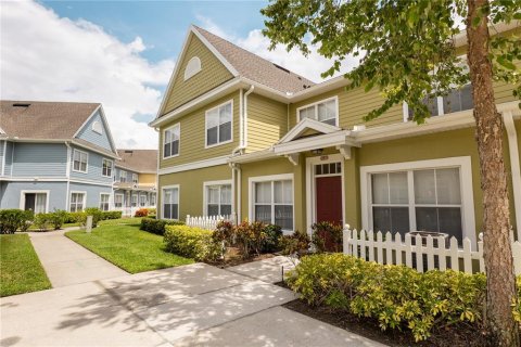 Condominio en venta en Kissimmee, Florida, 3 dormitorios, 120.4 m2 № 1810263 - foto 1