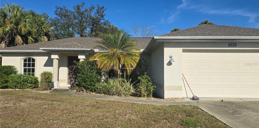 Casa en North Port, Florida 3 dormitorios, 127.46 m2 № 2214563