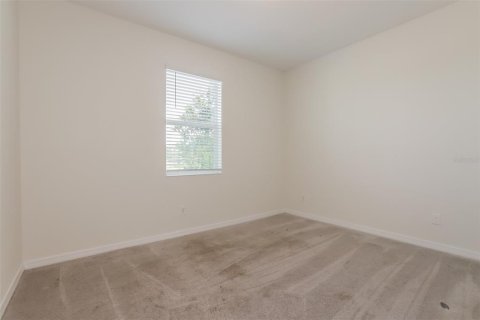 House in Haines City, Florida 4 bedrooms, 170.01 sq.m. № 1750575 - photo 12