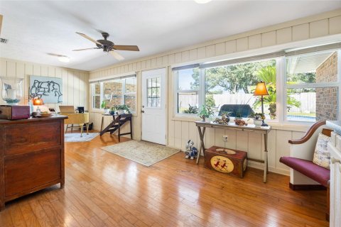 House in Ocala, Florida 4 bedrooms, 213.77 sq.m. № 2122027 - photo 18