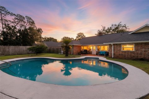 House in Ocala, Florida 4 bedrooms, 213.77 sq.m. № 2122027 - photo 2