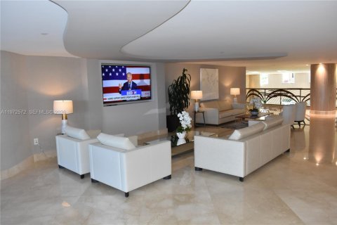 Condominio en venta en Sunny Isles Beach, Florida, 2 dormitorios, 147.71 m2 № 2032816 - foto 26