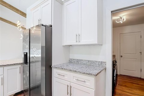 Villa ou maison à vendre à Weeki Wachee, Floride: 4 chambres, 211.54 m2 № 2310582 - photo 24