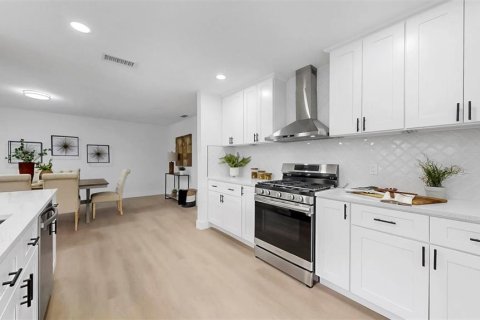 Casa en venta en Clearwater, Florida, 4 dormitorios, 235.41 m2 № 1788237 - foto 23