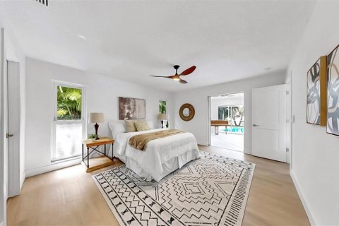 Casa en venta en Clearwater, Florida, 4 dormitorios, 235.41 m2 № 1788237 - foto 11