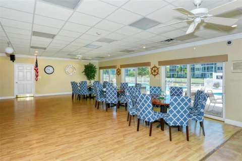 Condo in Sarasota, Florida, 2 bedrooms № 2234689 - photo 27