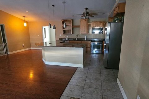 Villa ou maison à vendre à Port Charlotte, Floride: 3 chambres, 168.9 m2 № 2229243 - photo 4