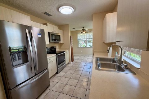 Casa en venta en Lady Lake, Florida, 2 dormitorios, 96.62 m2 № 1909884 - foto 13