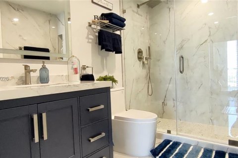 Condominio en alquiler en Miami, Florida, 2 dormitorios, 87.51 m2 № 2046623 - foto 27