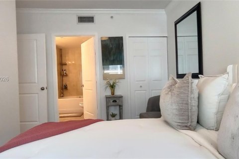 Condominio en alquiler en Miami, Florida, 2 dormitorios, 87.51 m2 № 2046623 - foto 11