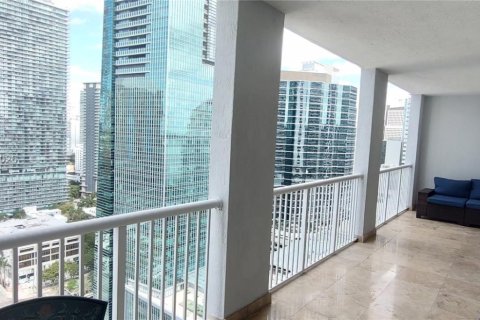 Condominio en alquiler en Miami, Florida, 2 dormitorios, 87.51 m2 № 2046623 - foto 30