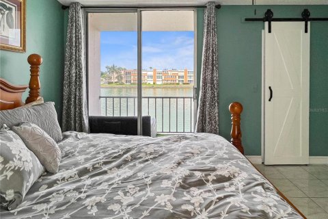 Condominio en alquiler en South Pasadena, Florida, 1 dormitorio, 55.74 m2 № 1798544 - foto 12