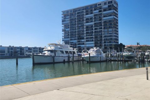 Condominio en alquiler en South Pasadena, Florida, 1 dormitorio, 55.74 m2 № 1798544 - foto 21