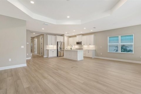 House in Sarasota, Florida 3 bedrooms, 216.65 sq.m. № 2393706 - photo 10