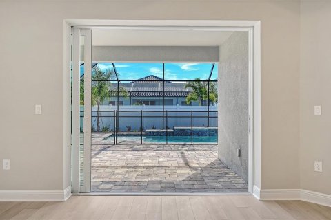 House in Sarasota, Florida 3 bedrooms, 216.65 sq.m. № 2393706 - photo 6