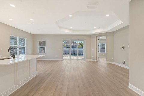House in Sarasota, Florida 3 bedrooms, 216.65 sq.m. № 2393706 - photo 3