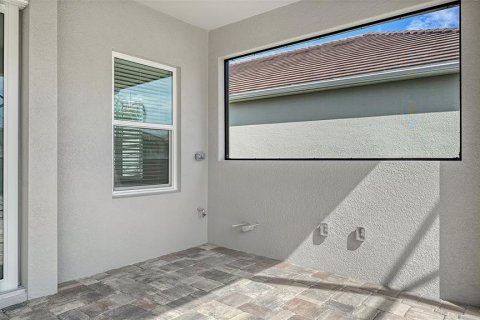 House in Sarasota, Florida 3 bedrooms, 216.65 sq.m. № 2393706 - photo 9