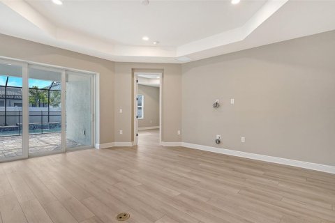 House in Sarasota, Florida 3 bedrooms, 216.65 sq.m. № 2393706 - photo 4