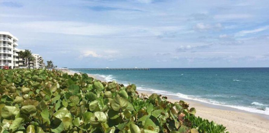 Condominio en Palm Beach, Florida, 2 dormitorios № 759018