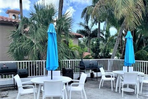 Condo in Fort Lauderdale, Florida, 1 bedroom № 2146689 - photo 15