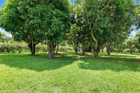 House in Cutler Bay, Florida 3 bedrooms, 158.77 sq.m. № 1845860 - photo 18