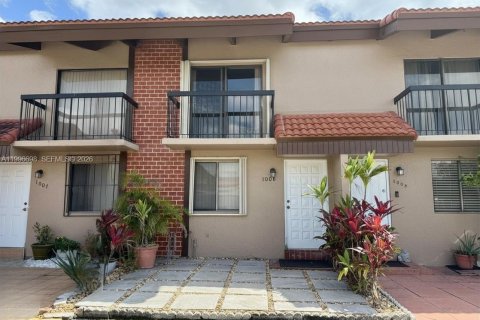 Кондоминиум с 2 спальнями в Майами, Флорида № 2058515