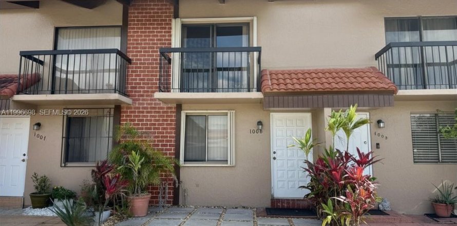 Condominio en Miami, Florida, 2 dormitorios  № 2058515