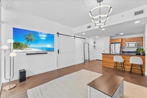 Copropriété à vendre à Miami, Floride: 1 chambre, 66.05 m2 № 1950222 - photo 4