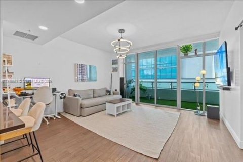 Copropriété à vendre à Miami, Floride: 1 chambre, 66.05 m2 № 1950222 - photo 1
