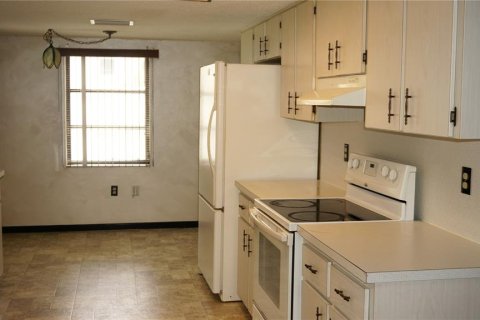 Villa ou maison à vendre à Spring Hill, Floride: 2 chambres, 110.74 m2 № 2259309 - photo 3