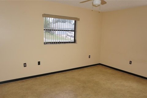 Villa ou maison à vendre à Spring Hill, Floride: 2 chambres, 110.74 m2 № 2259309 - photo 15