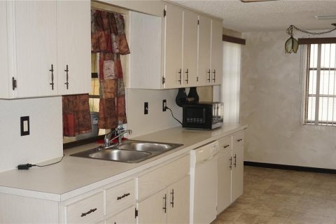 Villa ou maison à vendre à Spring Hill, Floride: 2 chambres, 110.74 m2 № 2259309 - photo 4