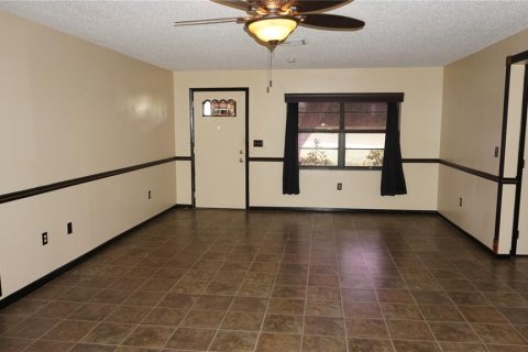 Villa ou maison à vendre à Spring Hill, Floride: 2 chambres, 110.74 m2 № 2259309 - photo 5