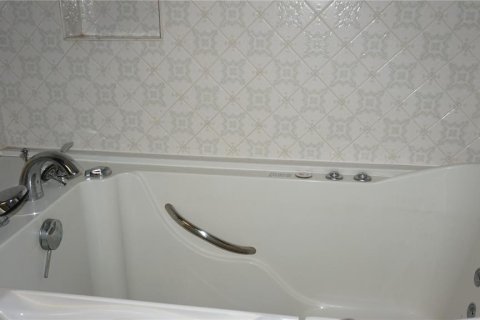 Villa ou maison à vendre à Spring Hill, Floride: 2 chambres, 110.74 m2 № 2259309 - photo 14