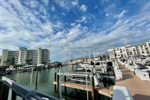 Condo in South Pasadena, Florida, 2 bedrooms  № 1759772 - photo 26