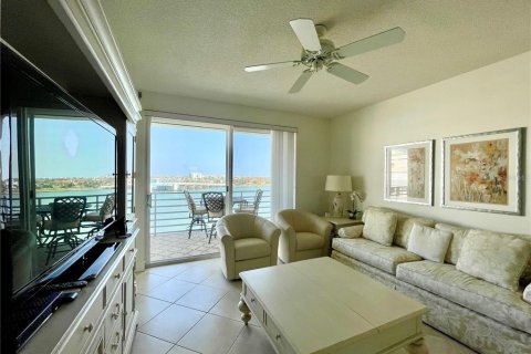 Condo in South Pasadena, Florida, 2 bedrooms  № 1759772 - photo 2