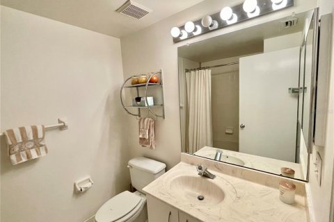 Condo in South Pasadena, Florida, 2 bedrooms  № 1759772 - photo 18