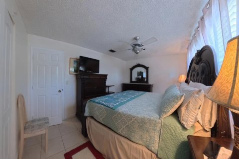 Condo in Delray Beach, Florida, 2 bedrooms  № 2252582 - photo 13