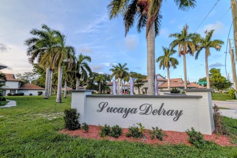 Condominio en Delray Beach, Florida, 2 dormitorios  № 2252582