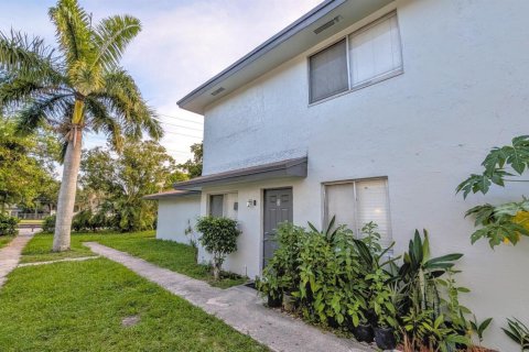 Condo in Delray Beach, Florida, 2 bedrooms  № 2252582 - photo 4