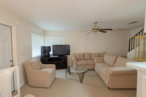 Condo in Delray Beach, Florida, 2 bedrooms  № 2252582 - photo 7